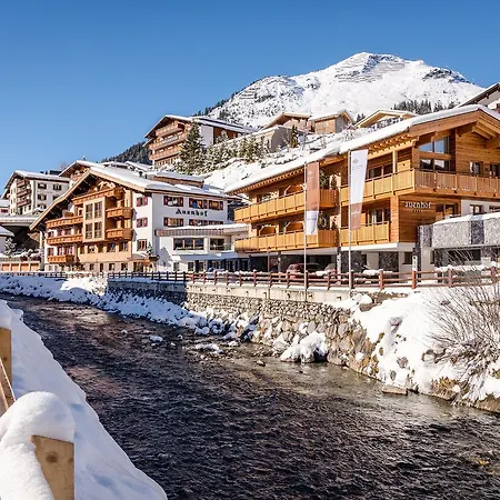 Hotel Auenhof Lech